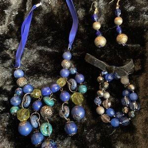 Necklace, earrings & velvet bowed bracelet